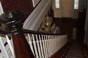 Bed & Breakfast Dansereau House 3*